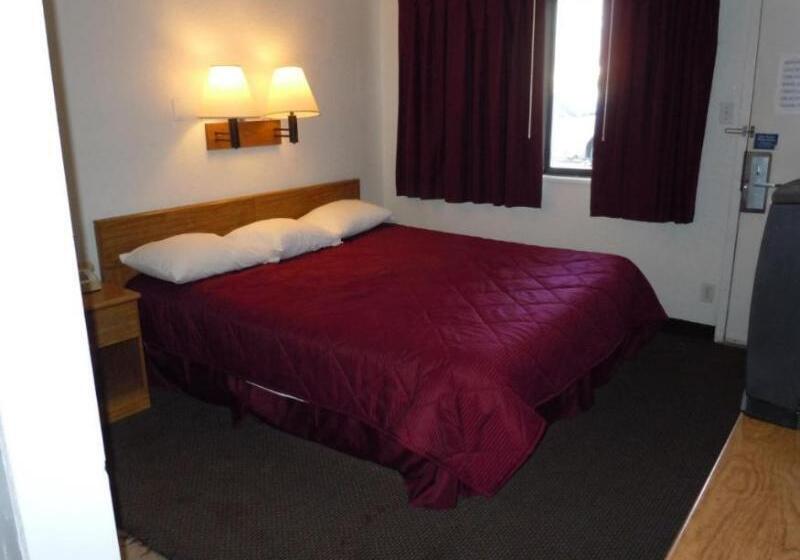 스탠다드 룸, Travelodge By Wyndham Grand Rapids North