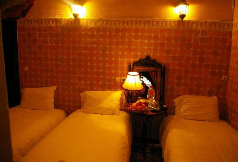Standard Triple Room, Riad Omar