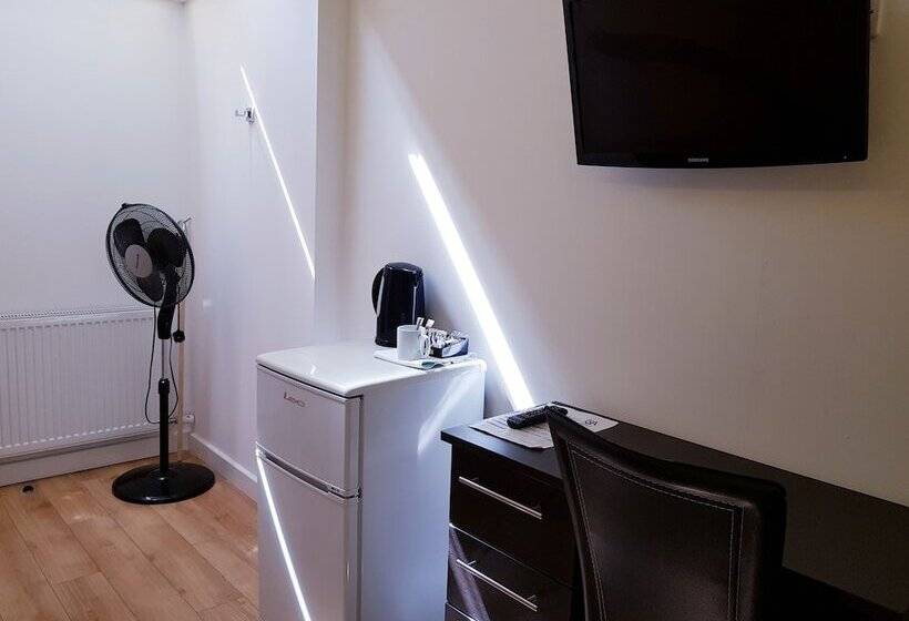 Номер Стандарт Индивидуальный, London Stay Apartments