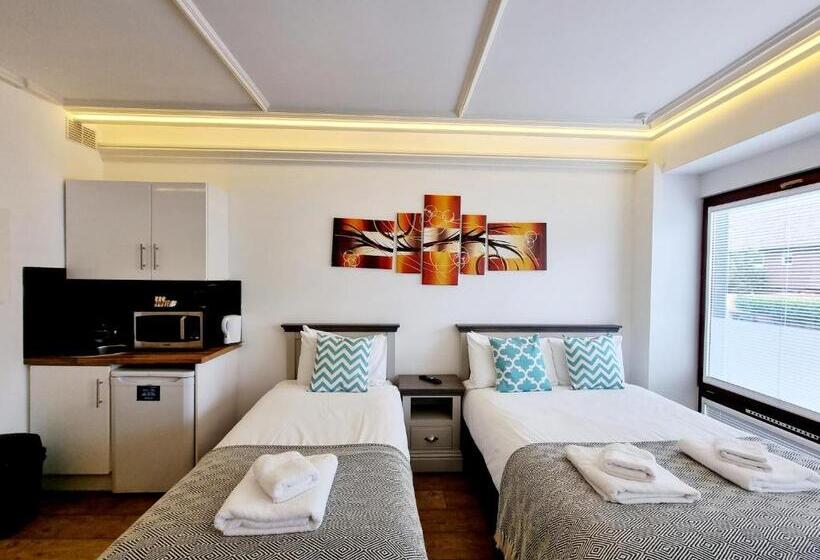 Номер Стандарт Трехместный, London Stay Apartments