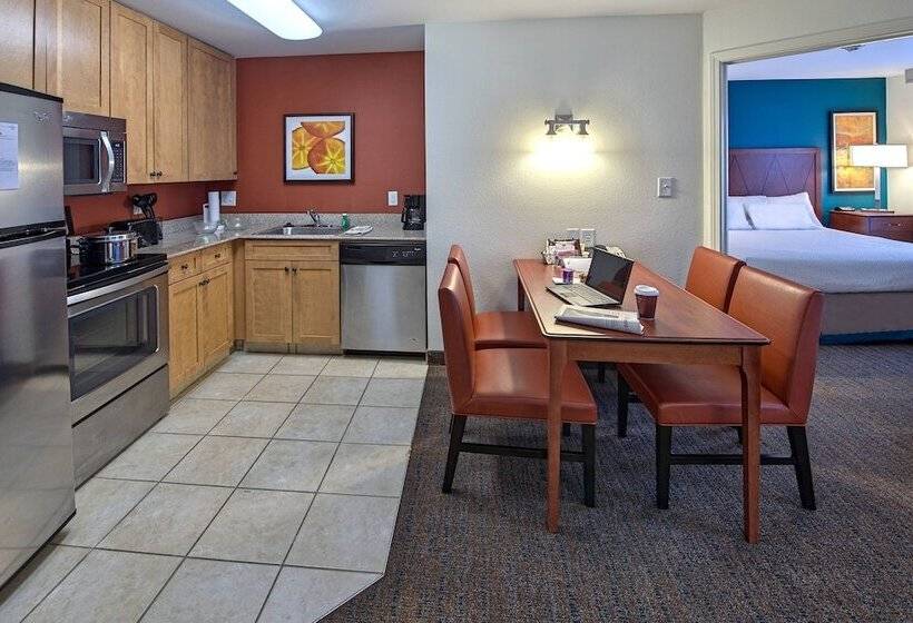 Люкс 2 Спальни, Residence Inn By Marriott Fayetteville Cross Creek