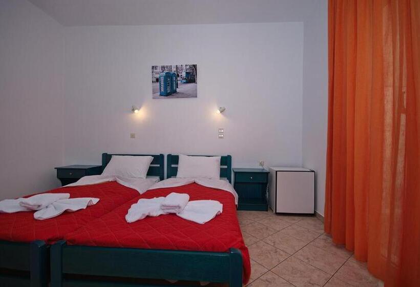 اتاق استاندارد با بالکن, Studios Nelli Alonissos