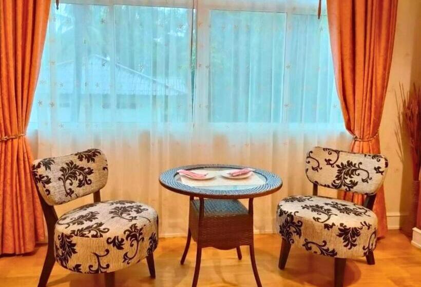 Номер Deluxe Вид на Сад, Vartika Resovilla Kuiburi Beach Resort And Villas