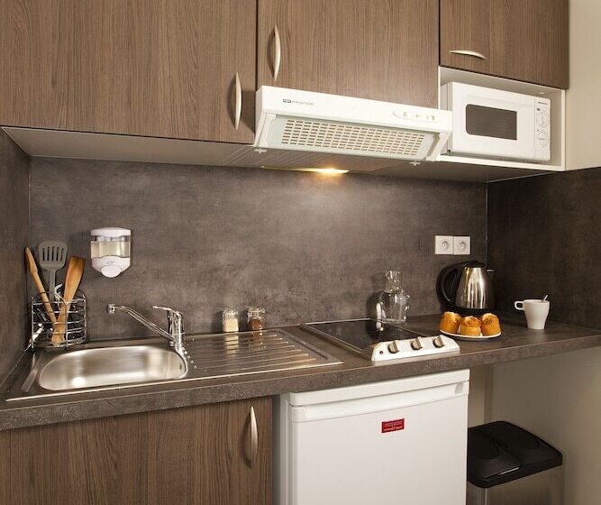 Студия Стандарт, Residhome Reims Centre