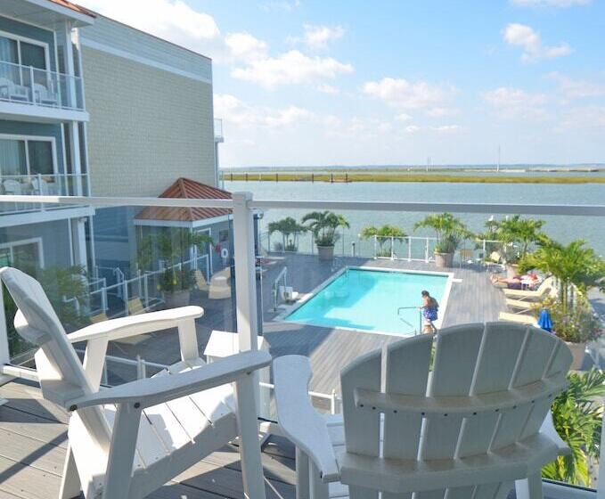 Люкс с Видом, Fairfield Inn & Suites By Marriott Chincoteague Island Waterfront