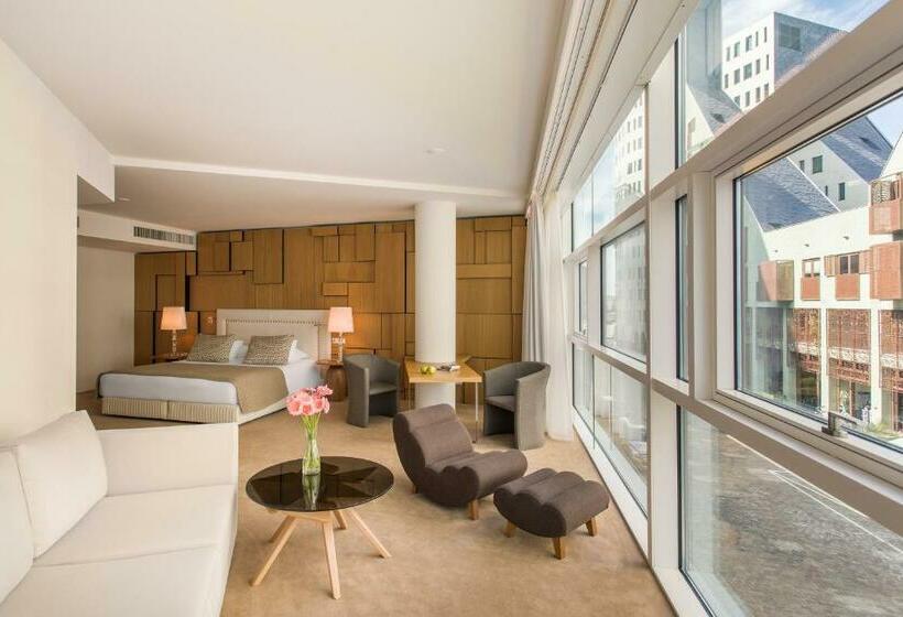 Suite, Room Mate Aitana