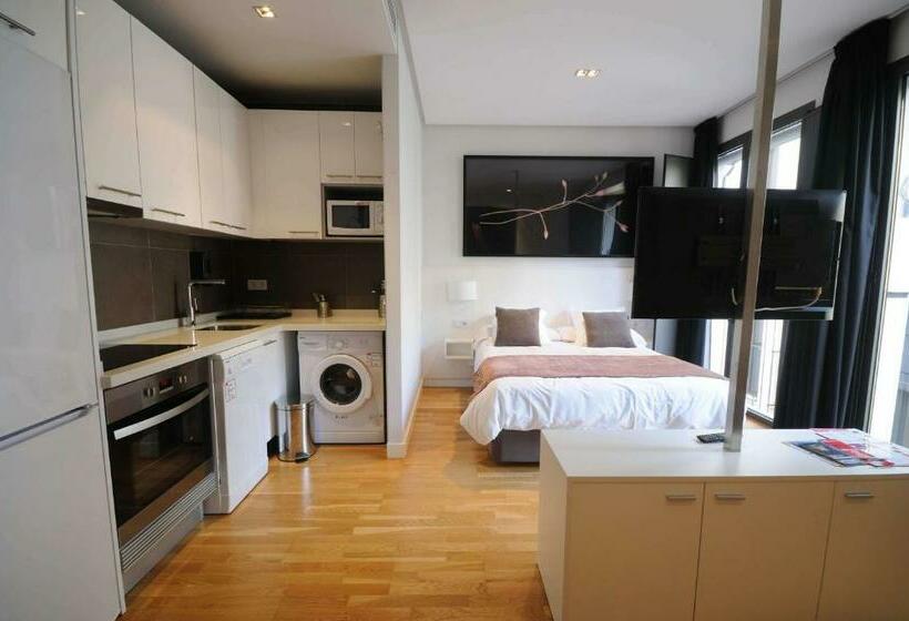 استودیوی استاندارد, Mon Suites Catedral