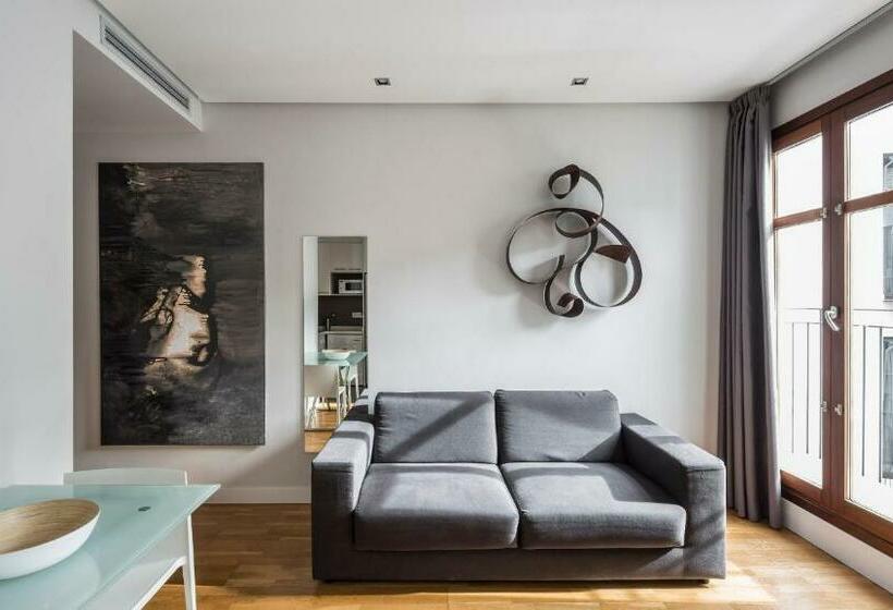 إستوديو قياسى, Mon Suites Catedral