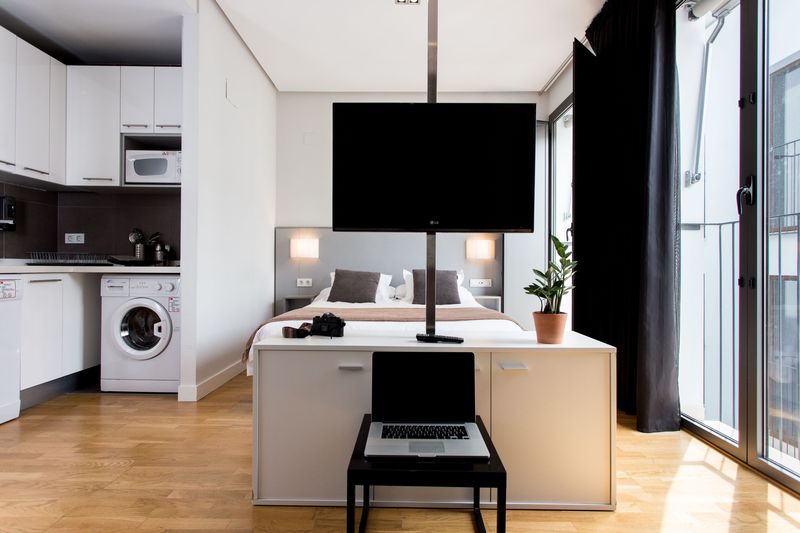 استودیوی استاندارد, Mon Suites Catedral