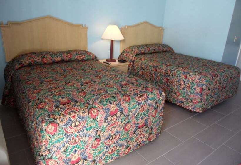 디럭스 룸, Franklin Terrace Motel