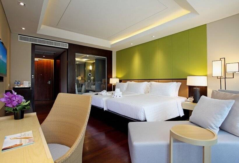 Номер Deluxe Вид на Бассейн, Graceland Khaolak Beachfront Resort