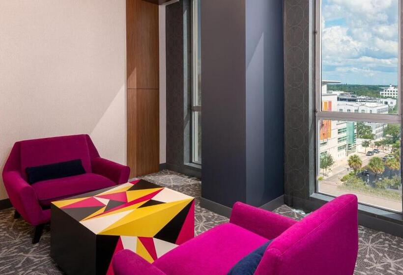 스위트 킹사이즈 침대, Aloft Orlando Downtown