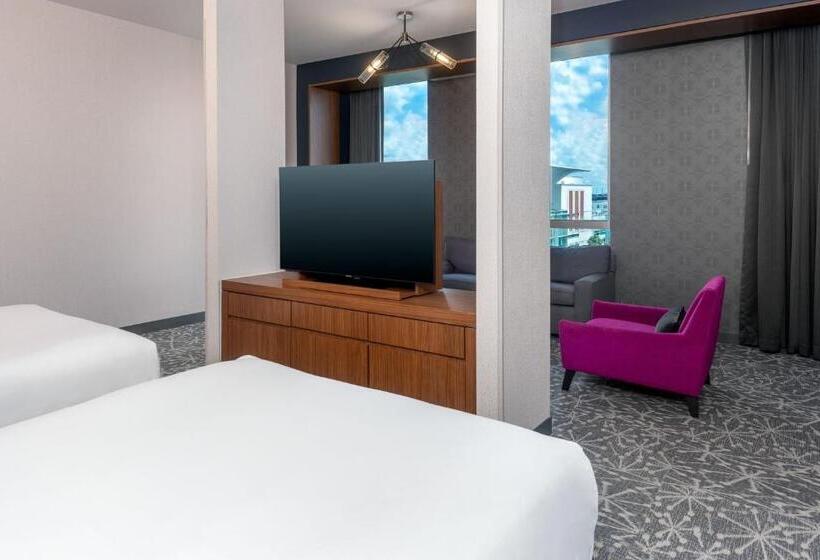 스위트, Aloft Orlando Downtown