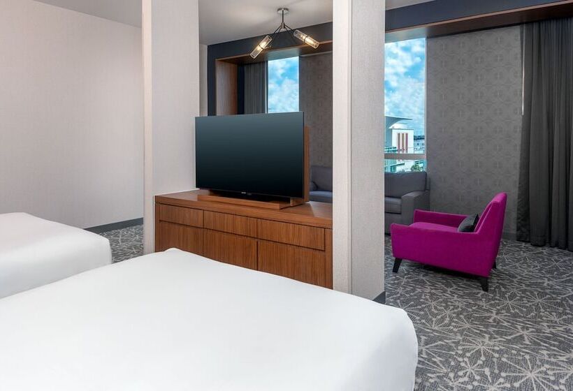 스위트, Aloft Orlando Downtown