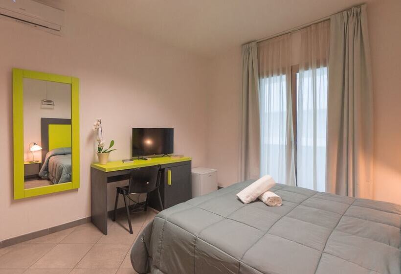 Номер Стандарт, Delta Rooms