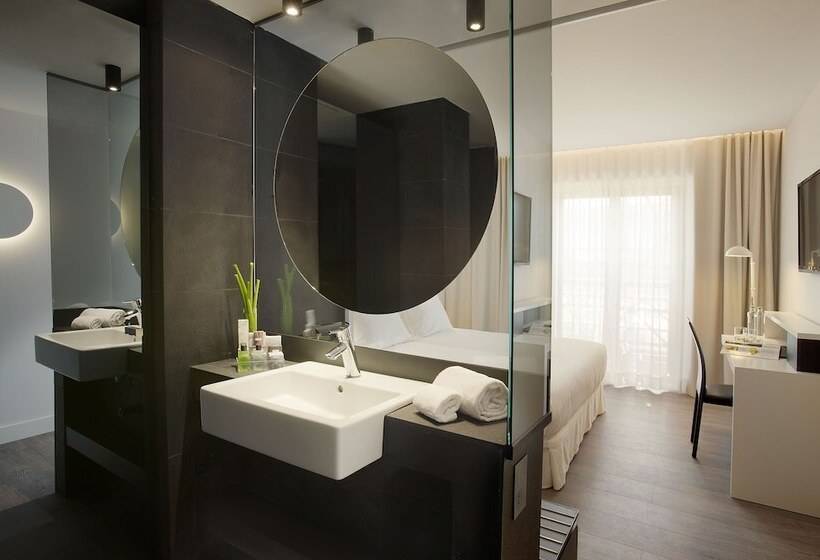 اتاق استاندارد با چشم‌انداز, H10 Port Vell 4* Sup