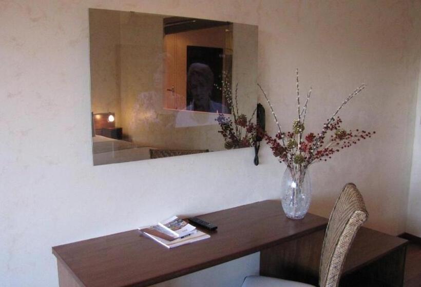 자쿠지 스위트, Ile Du Gua Suites