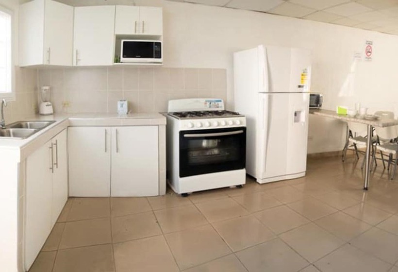 4인용 스탠다드 룸, Hostal Gemar