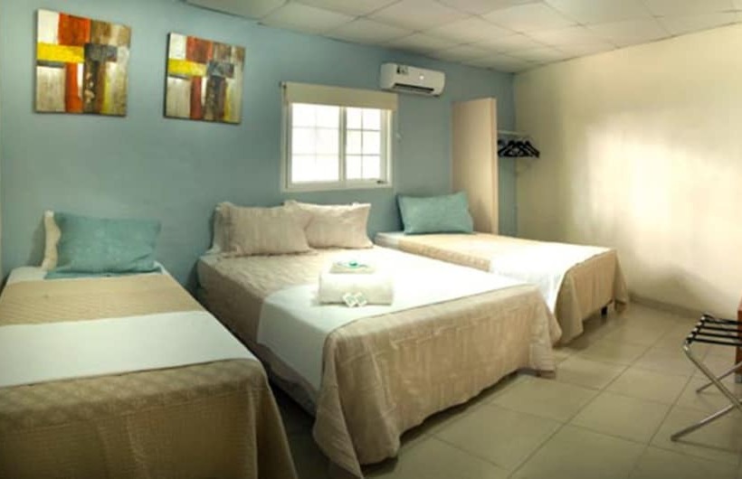 스탠다드 트리플 룸, Hostal Gemar