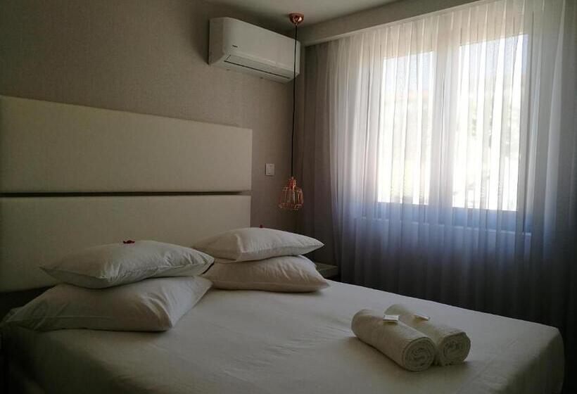 Президентский Люкс, Hostel Gaia Porto