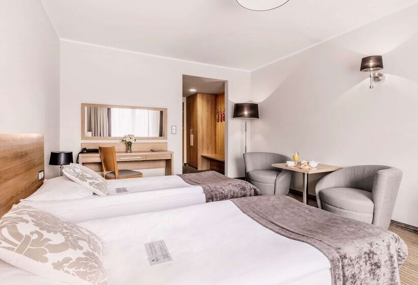 Номер Стандарт, Mercure Wiazowna Brant