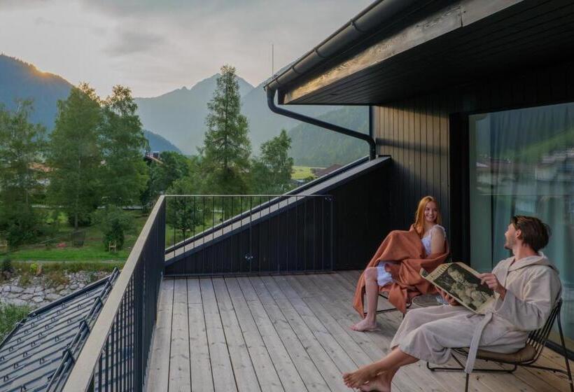 Номер Deluxe с Балконом, Posthotel Lechtal