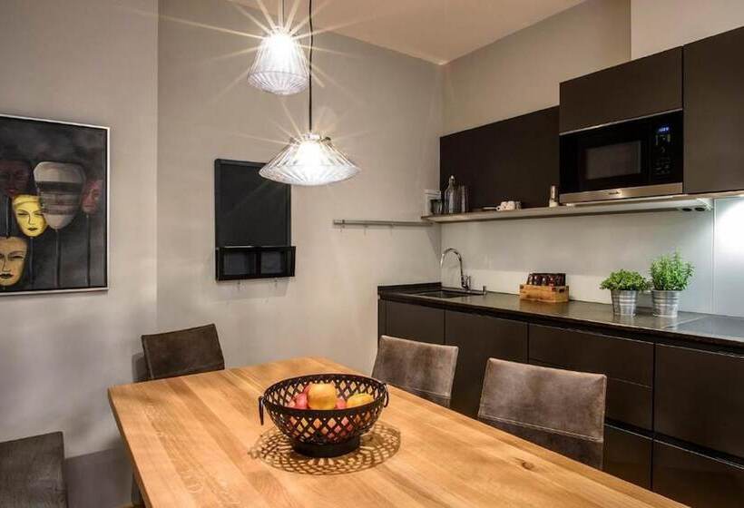 Апартаменты 3 Спальни, Skihotel Galzig