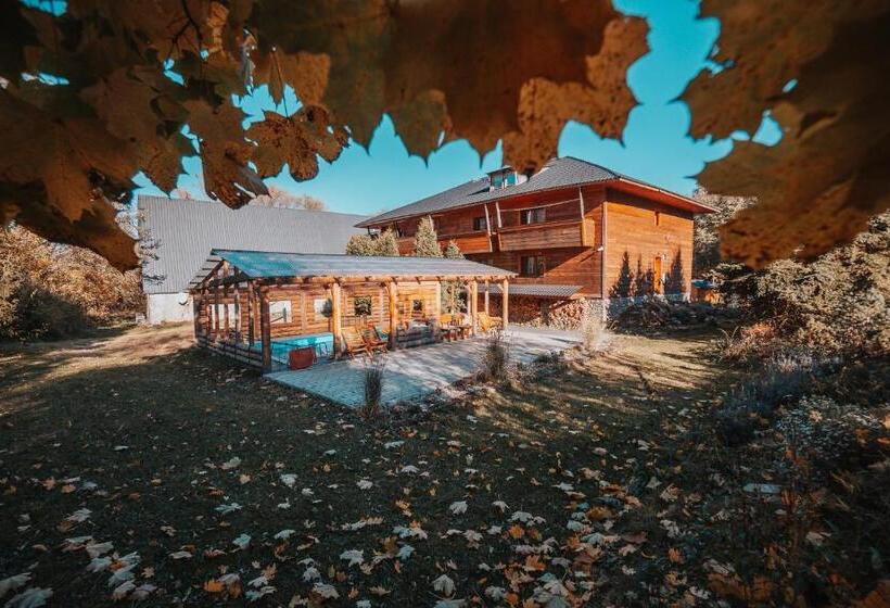 Люкс, Pension Koliba Komorní Lhotka