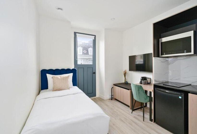 Quarto Economy Individual, Clouds Lofts   Quartier Latin