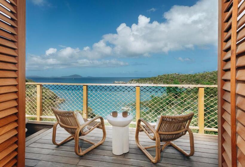 سوییت سوپریور با چشم‌انداز دریا, Lovango Resort And Beach Club