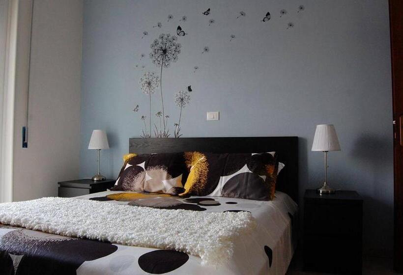 Standard room with outdoor bath, Una Stanza In Centro