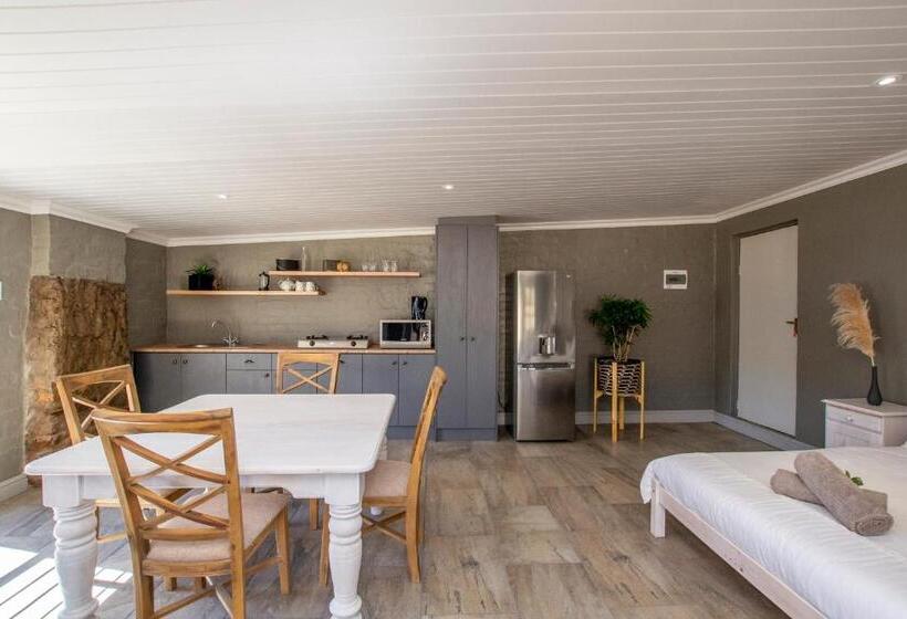 Семейный Номер, Desert Wind Private Guest And Game Farm