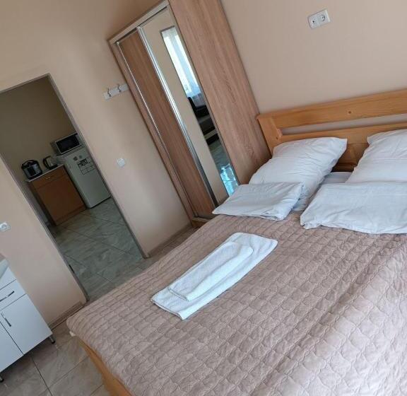 Апартаменты 2 Спальни, Kitica House