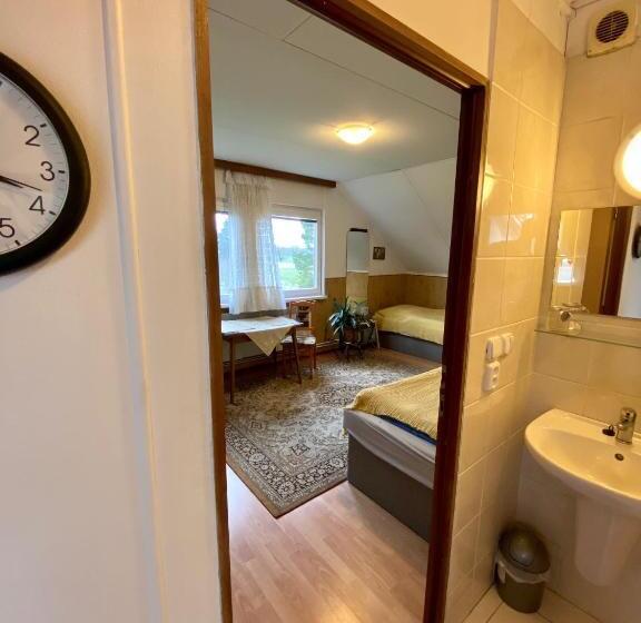 Quarto Estandar, Penzion Wanda