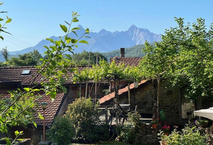 اتاق استاندارد با چشم‌انداز باغ, Agriturismo B&b Luna Di Quarazzana In Fivizzano Tuscany
