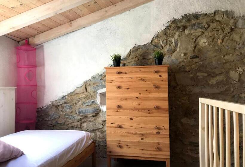 اتاق استاندارد با چشم‌انداز باغ, Agriturismo B&b Luna Di Quarazzana In Fivizzano Tuscany