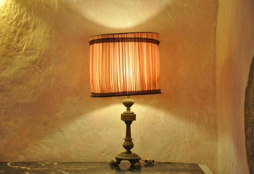 اتاق استاندارد با چشم‌انداز باغ, Agriturismo B&b Luna Di Quarazzana In Fivizzano Tuscany