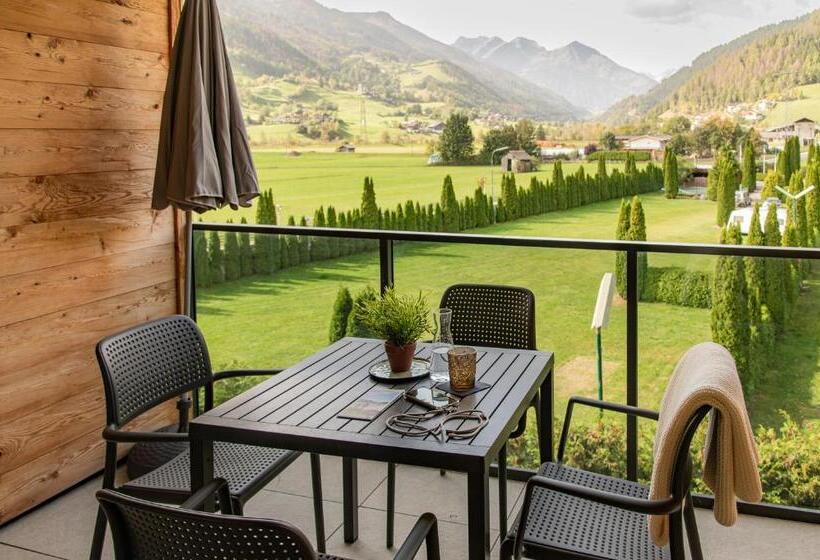 Апартаменты 2 Спальни, Alpenparks Hotel Montana Matrei