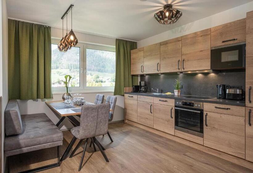 Апартаменты 2 Спальни, Alpenparks Hotel Montana Matrei