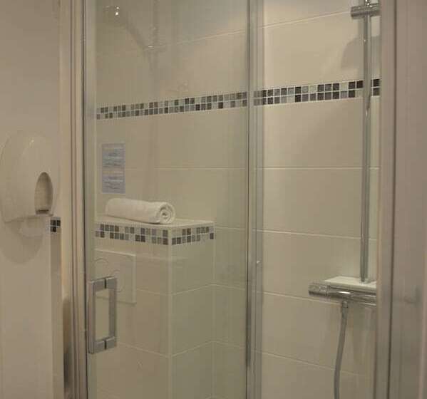 اتاق استاندارد, Brit Hotel Les Alizes