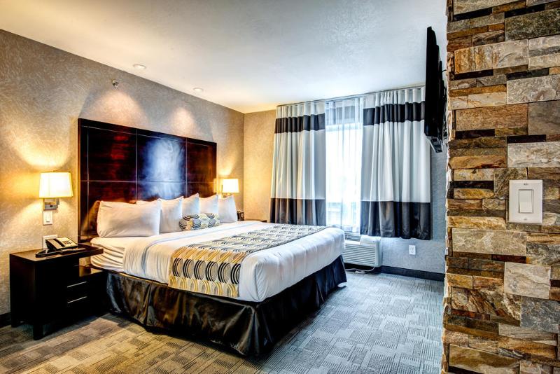 キングサイズベッドのスタンダードルーム, Home Inn & Suites Yorkton