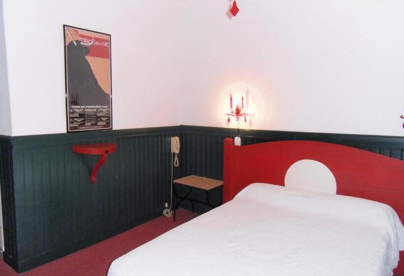 Номер Economy, Hôtel Des Arceaux