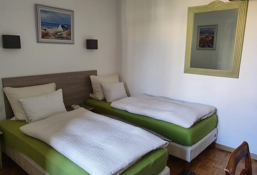 标准三人间, Logis Hôtel Villa Victorine