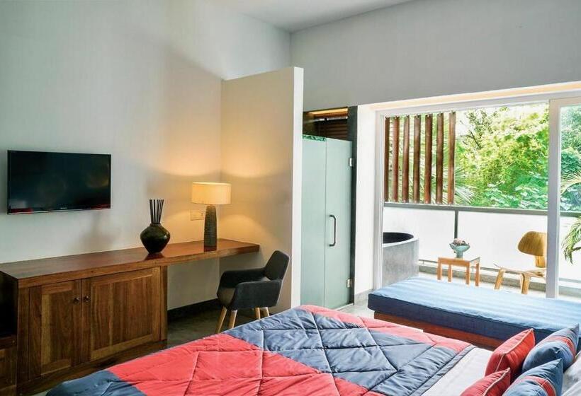 اتاق لوکس با چشم‌انداز استخر, Rambutan Resort – Phnom Penh