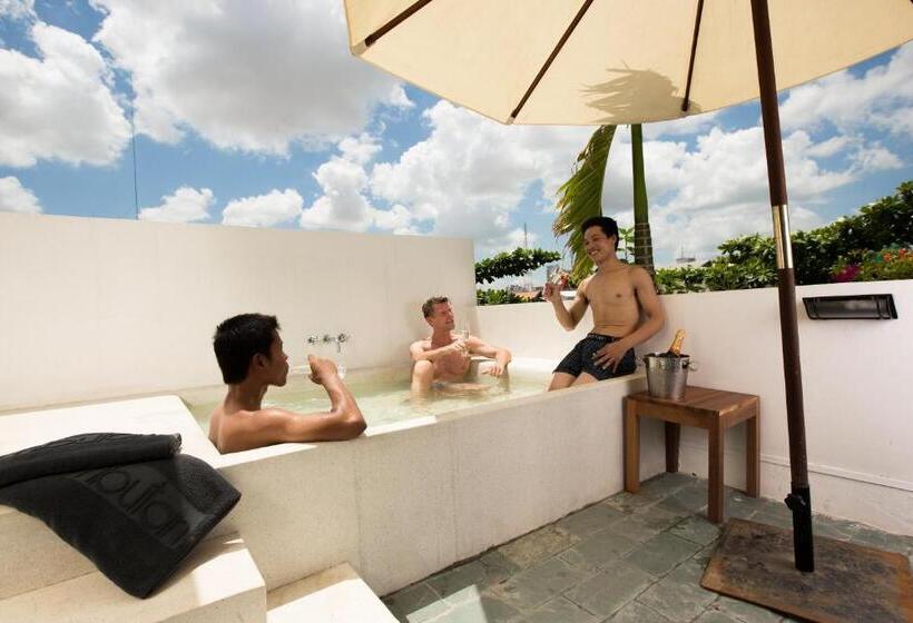 سوئیت پنت هاوس, Rambutan Resort – Phnom Penh