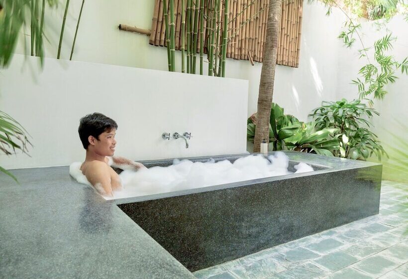 اتاق لوکس با چشم‌انداز باغ, Rambutan Resort – Phnom Penh