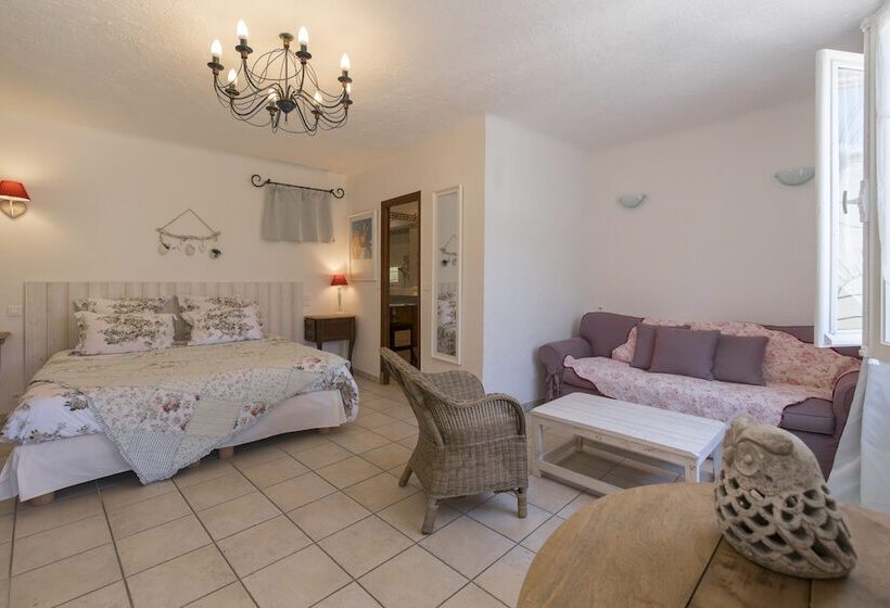Трехместный Номер Superior, Villa Roseraie