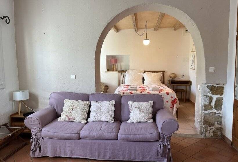Четырехместный Номер Стандарт, Villa Roseraie