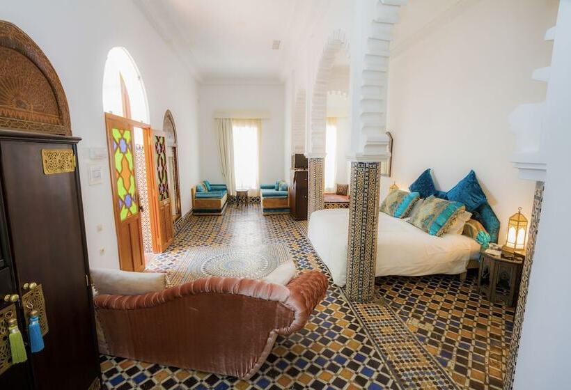 스위트, Blanco Riad