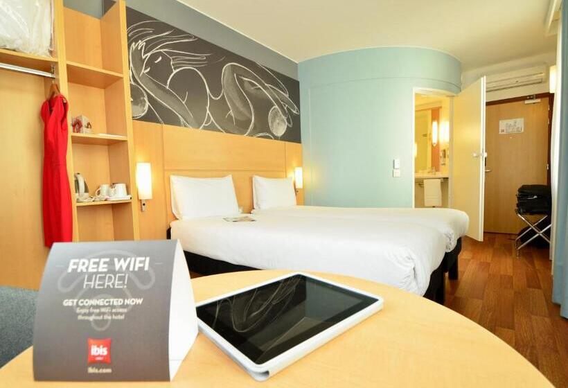 Номер Стандарт, Ibis Edinburgh Centre South Bridge – Royal Mile